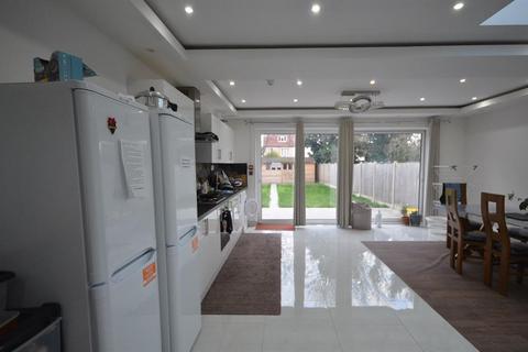 undefined, SINGLE ROOM ROOM TO LET IN HMO PROPERTY - Rosslyn Crescent, Wembley, Middlesex, HA9 7NZ