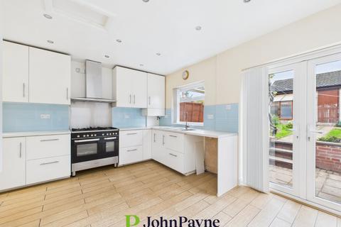 3 bedroom end of terrace house to rent, Kingsbury Road, Coundon, Coventry, CV6