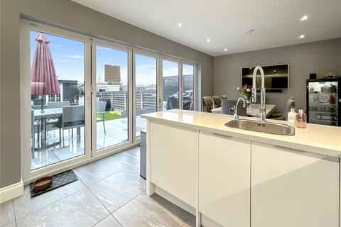 3 bedroom end of terrace house for sale, Tyrrell Avenue, South Welling, Kent, DA16