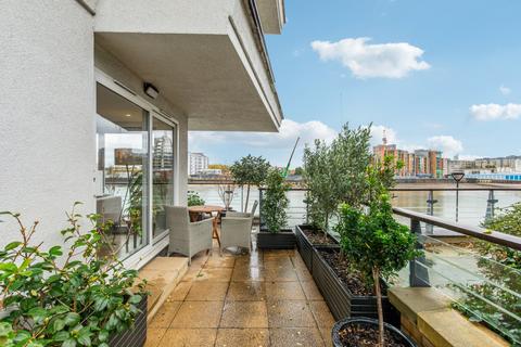 3 bedroom flat for sale, Anchor House, Smugglers Way, London