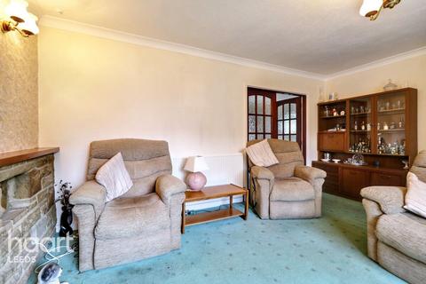 undefined, Kingsway Close, OSSETT