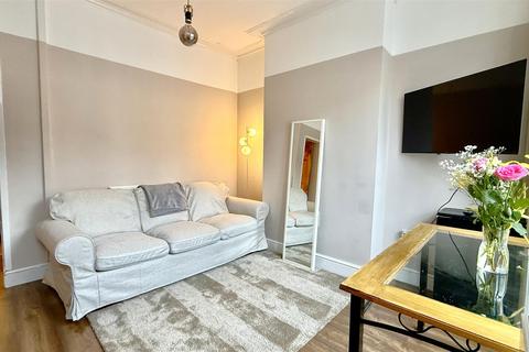 3 bedroom terraced house for sale, Cotteridge Road, Birmingham B30