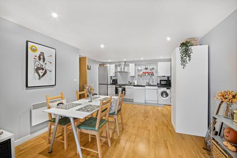 2 bedroom flat for sale, Balmes Road, Islington, London