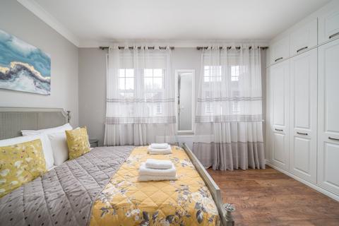 undefined, Hesperus Crescent, London