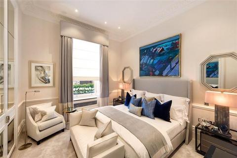 undefined, Ennismore Gardens, London