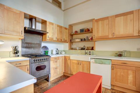 3 bedroom flat for sale, Adelaide Mansions, Hove, BN3