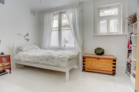 3 bedroom flat for sale, Adelaide Mansions, Hove, BN3