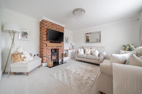 3 bedroom semi-detached house for sale, Brockmans Close, Ramsgate
