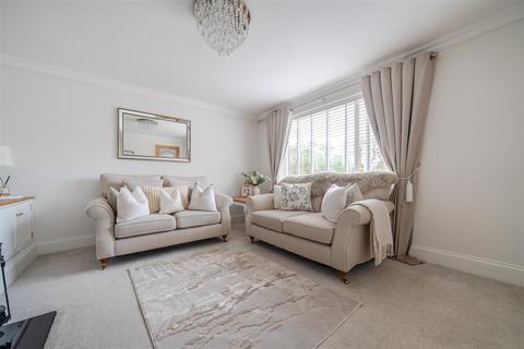 3 bedroom semi-detached house for sale, Brockmans Close, Ramsgate