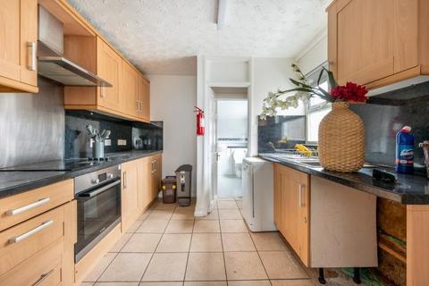 3 bedroom semi-detached house for sale, Springfield Road, London, E17