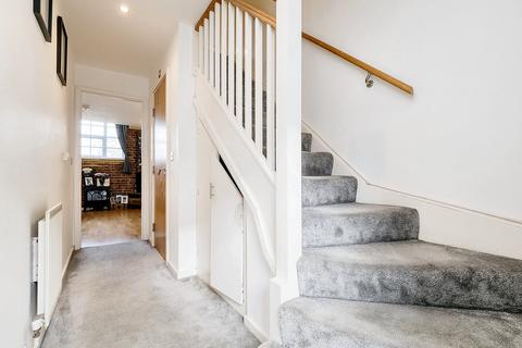 2 bedroom apartment for sale, Kidman Close, Romford, RM2