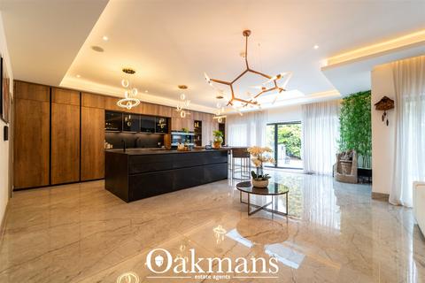 7 bedroom detached house to rent, Silhill Hall Road, West Midlands B91