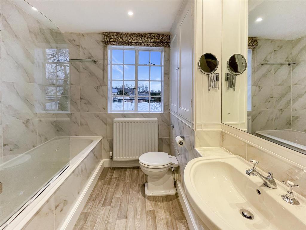 Bath.JPG
