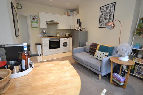 1 bedroom flat to rent, Oriental Place, Brighton, BN1