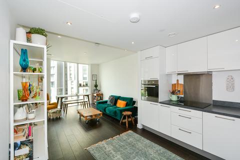 2 bedroom flat for sale, Wandsworth Road, London SW8