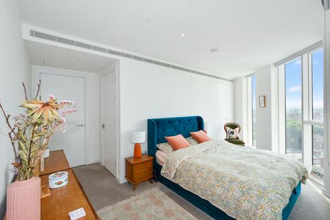 2 bedroom flat for sale, Wandsworth Road, London SW8