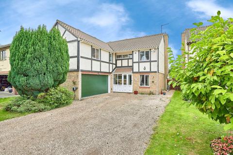 5 bedroom detached house for sale, Shortcroft, Bishop's Stortford CM23