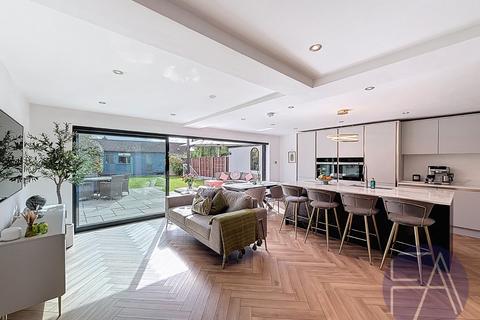 undefined, Phillips Lane, Liverpool L37