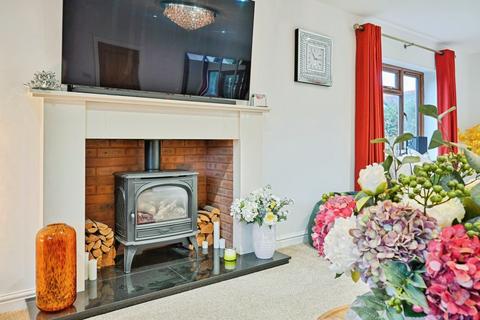 4 bedroom detached house for sale, Kenderdine Close, Stafford ST17