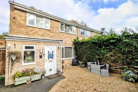 4 bedroom semi-detached house for sale, Robinson Way, Bordon GU35