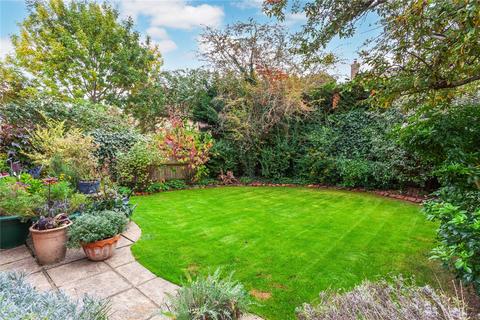 undefined, Harrison Close, Berkshire RG10