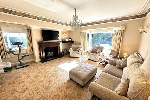3 bedroom detached house for sale, Queen Margarets Road, Scarborough, YO11