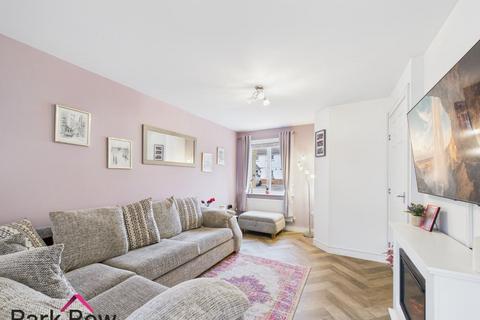 2 bedroom end of terrace house for sale, Orchard Drive, Sherburn In Elmet, Leeds