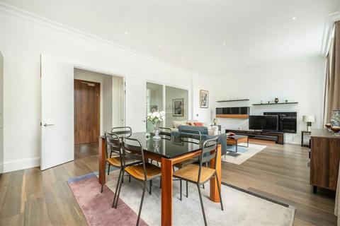 undefined, Leman Street, London E1