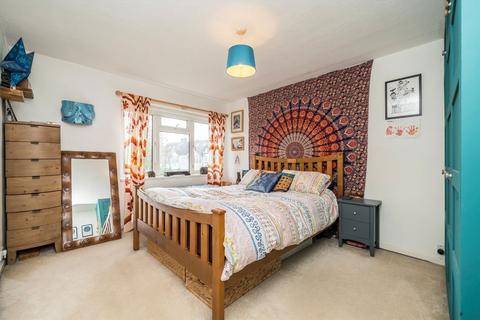 3 bedroom flat for sale, Bolster Grove, London N22