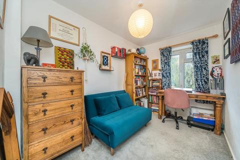 3 bedroom flat for sale, Bolster Grove, London N22