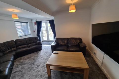 6 bedroom detached house to rent, Catherine Street, Cathays, Cardiff
