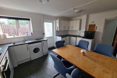 6 bedroom detached house to rent, Catherine Street, Cathays, Cardiff
