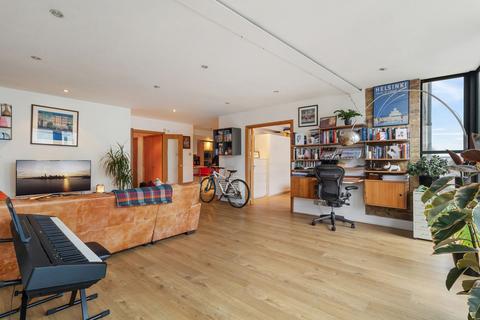 1 bedroom apartment for sale, Union Central Building, Kingsland Road, London E2