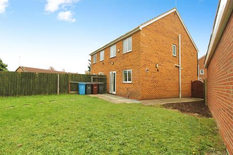 undefined, Robinia Drive, Hull