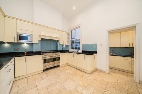 5 bedroom semi-detached house to rent, Dora Road, London SW19