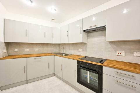 2 bedroom flat to rent, Cromwell Crescent, Kensington, London, SW5