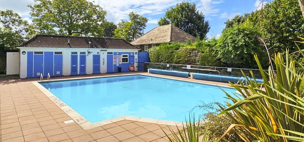 Residents Pool