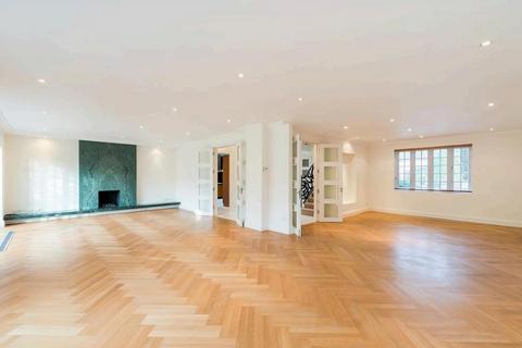 undefined, Winnington Close, Hampstead Garden Suburb, N2