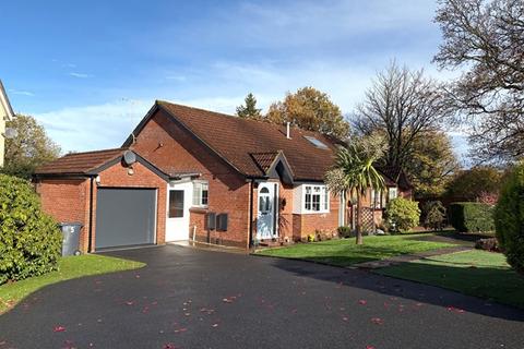 2 bedroom semi-detached bungalow for sale, Ferndale Close, Honiton EX14