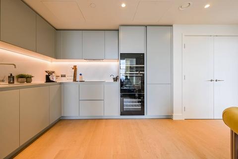 1 bedroom flat for sale, South Quay Plaza, Canary Wharf E14