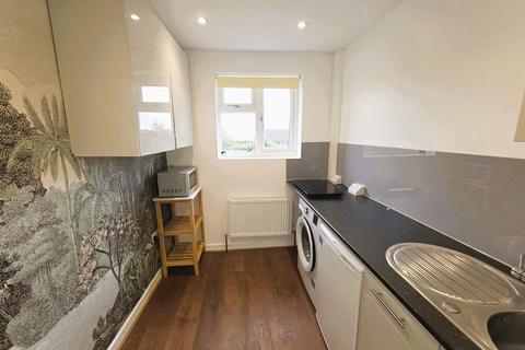 undefined, Great Elms Road, Hemel Hempstead, HP3