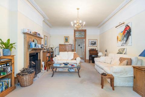 5 bedroom semi-detached house for sale, London W3