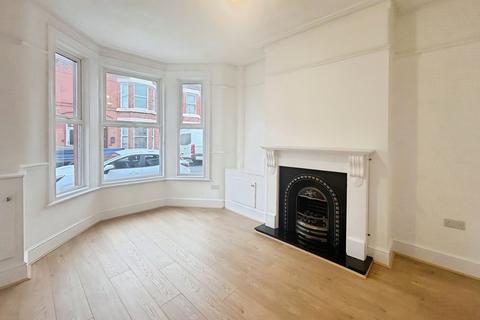 undefined, Silverdale Avenue, Merseyside L13