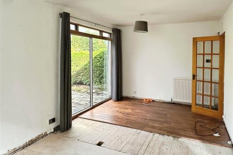 15 Gloucester Avenue, Dumfries, DG2 9HT