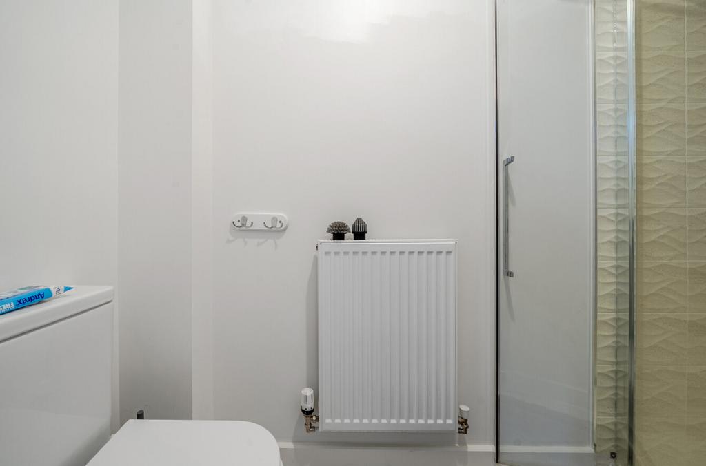 1375128-8-6908b60...