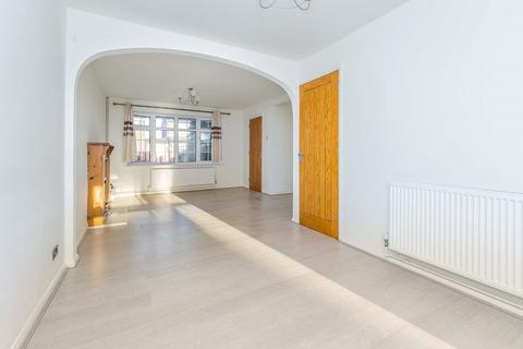 15 Aster Way, Burbage, Hinckley, LE10 2UQ