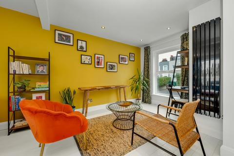 3 bedroom terraced house for sale, Cholmley Terrace, Portsmouth Road, Thames Ditton, Surrey, KT7