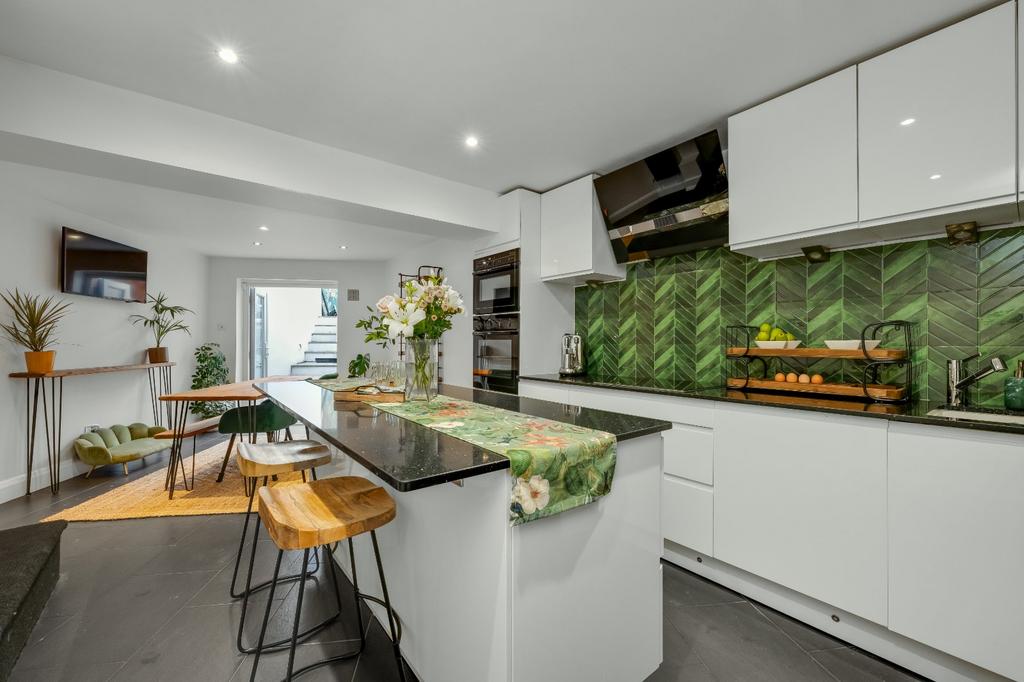 Kitchen/Dining Room