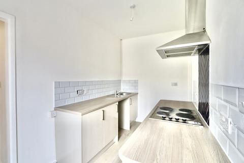undefined, Flat 4, 50 High street, Fleur-de-lis, Blackwood NP12 3UE