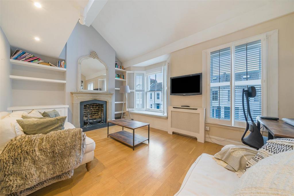 22 A Furness Road Living Room 1.jpg